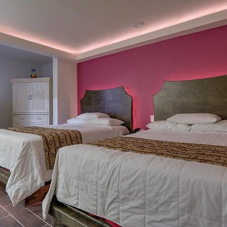 Romantic Inn & Suites Ντάλλας Δωμάτιο φωτογραφία