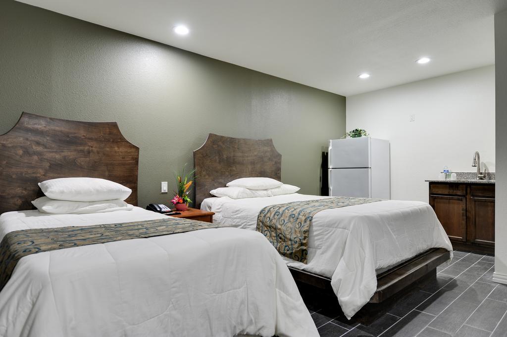 Romantic Inn & Suites Ντάλλας Δωμάτιο φωτογραφία