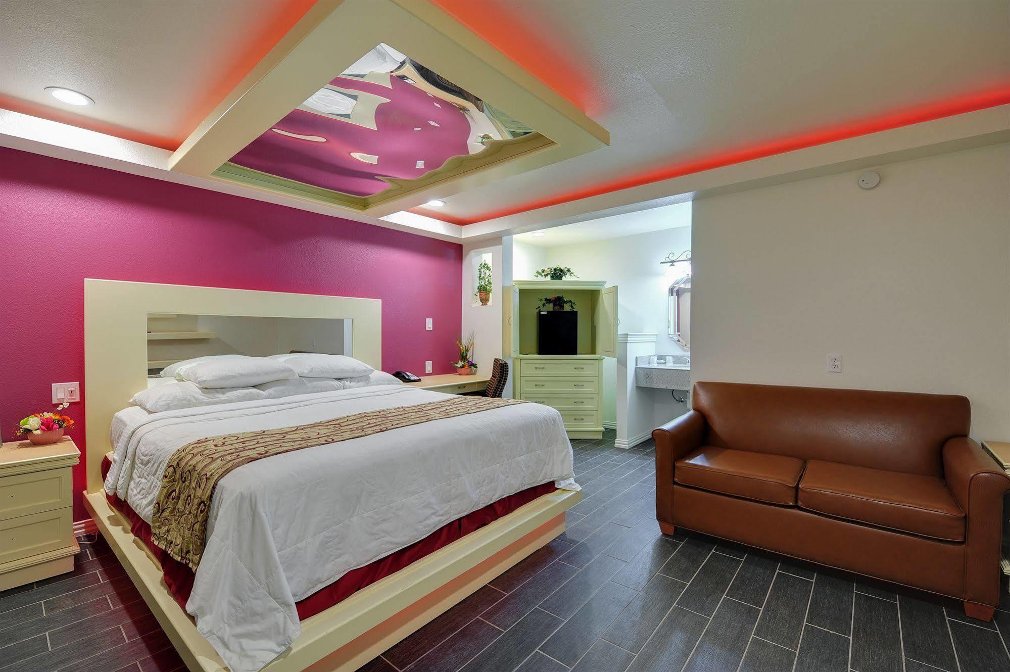 Romantic Inn & Suites Ντάλλας Εξωτερικό φωτογραφία