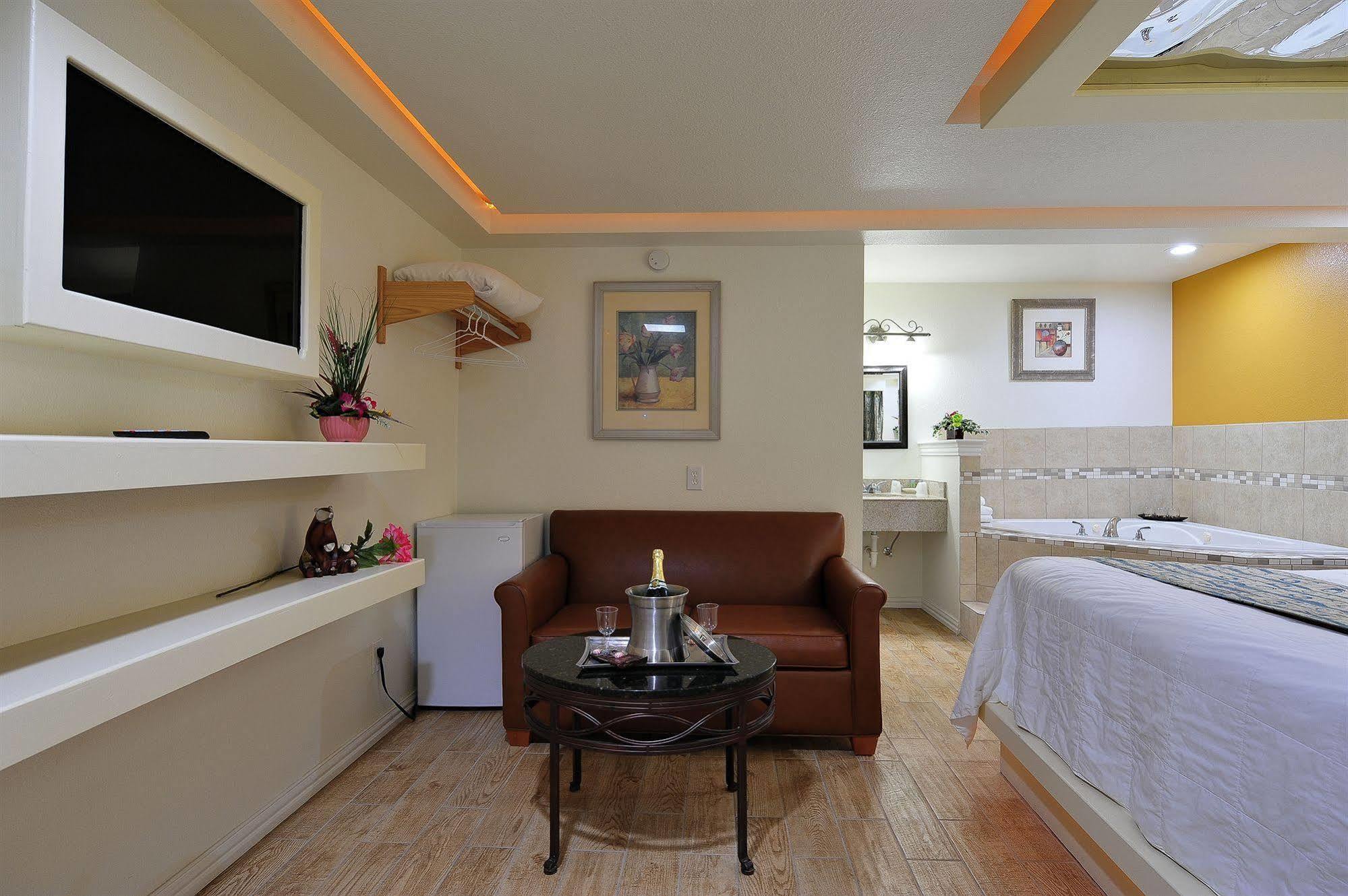 Romantic Inn & Suites Ντάλλας Εξωτερικό φωτογραφία