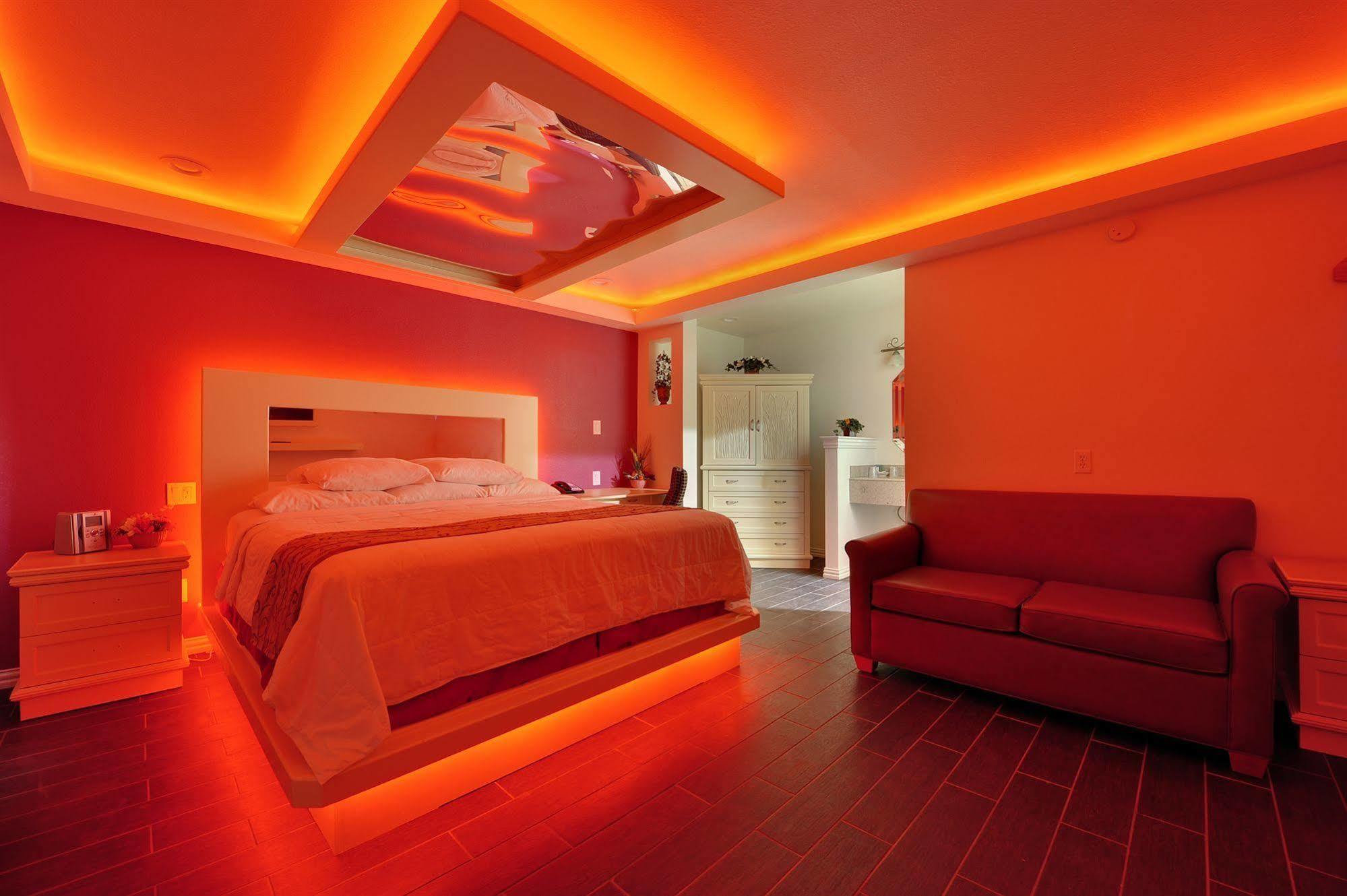 Romantic Inn & Suites Ντάλλας Εξωτερικό φωτογραφία