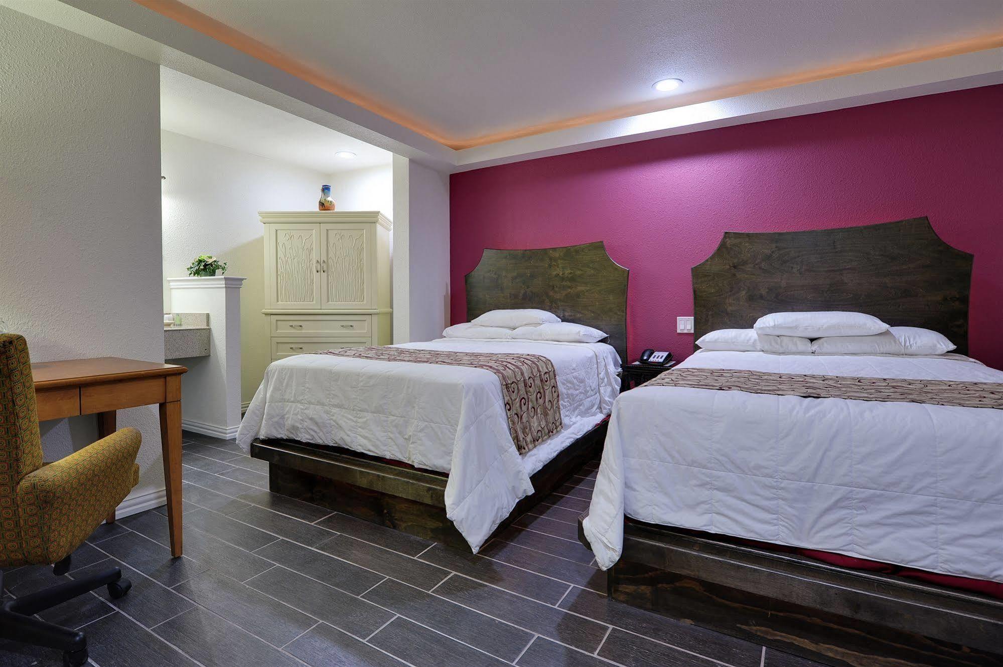Romantic Inn & Suites Ντάλλας Εξωτερικό φωτογραφία