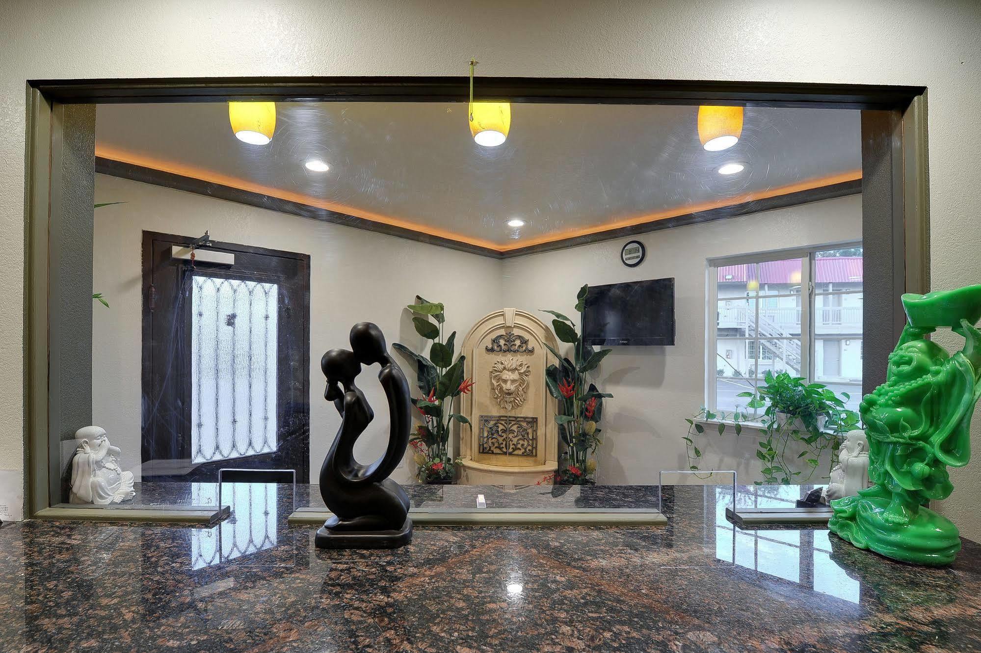 Romantic Inn & Suites Ντάλλας Εξωτερικό φωτογραφία